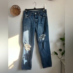 American Eagle Mom Straight Jean Size 4 Regular
